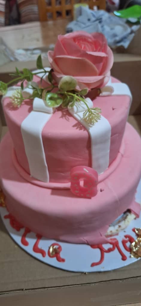 All cakes (wedding, birthday), snacks & ice cream