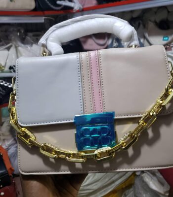 Ladies Handbags 👜