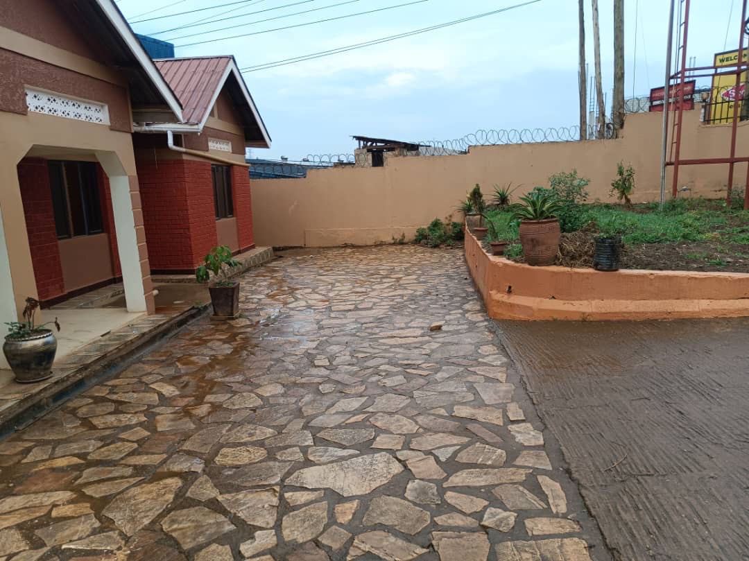 House For Sale In Namanve-Jinja Road