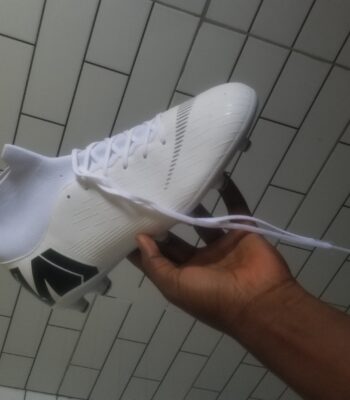 We sale shoes