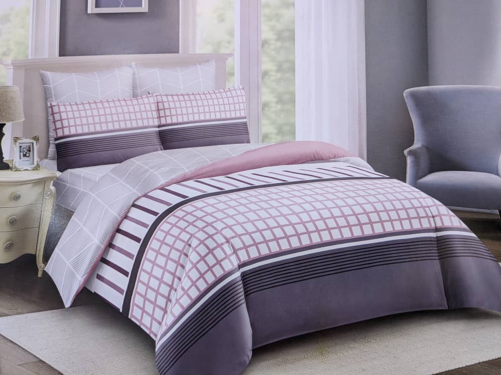 5×6 Duvet: 1 Duvet 1 bedsheet 4 Pillowcases