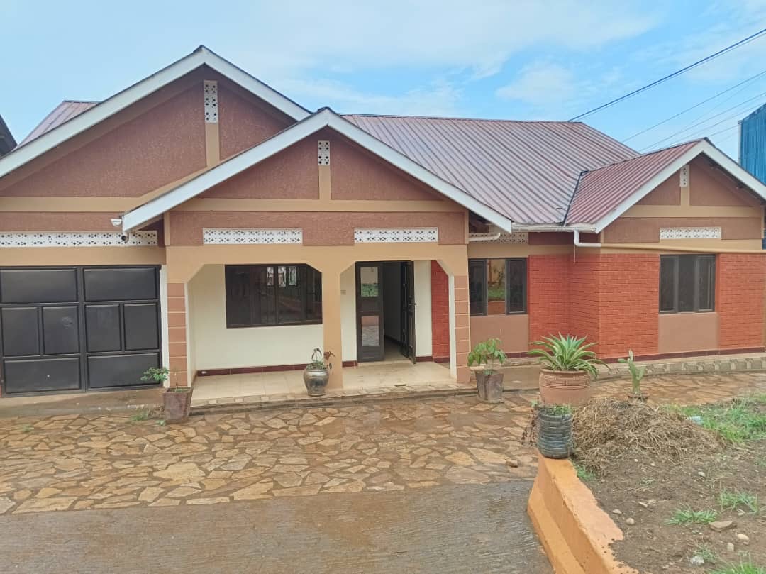 House For Sale In Namanve-Jinja Road