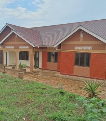 House For Sale In Namanve-Jinja Road