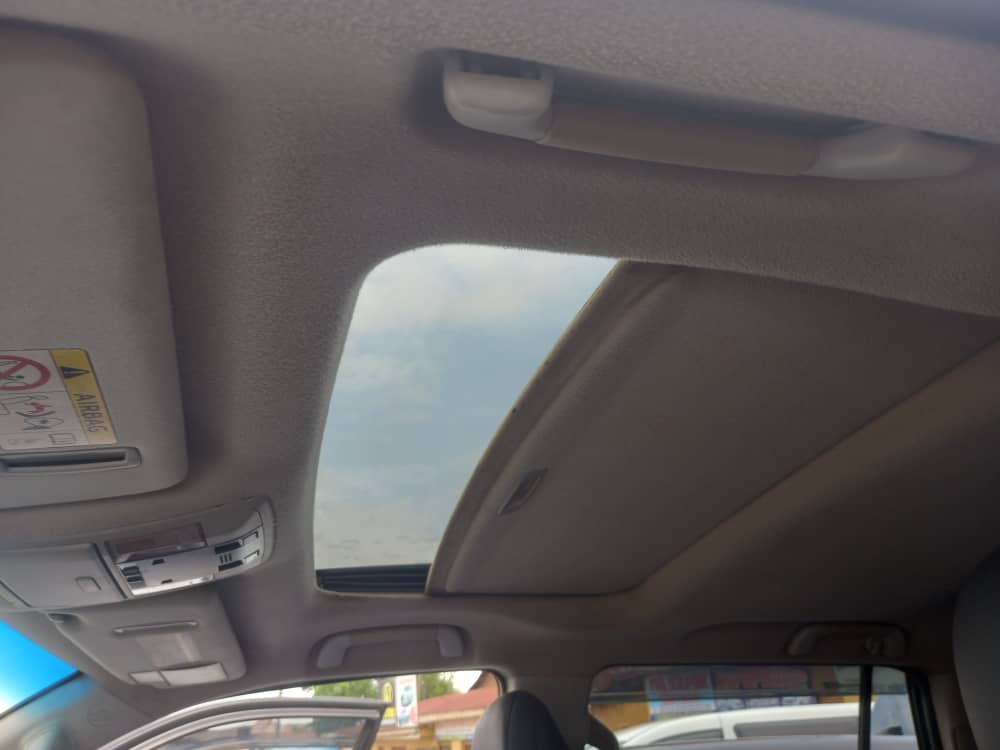 Land Cruiser Prado Tx Uay Kaweesi