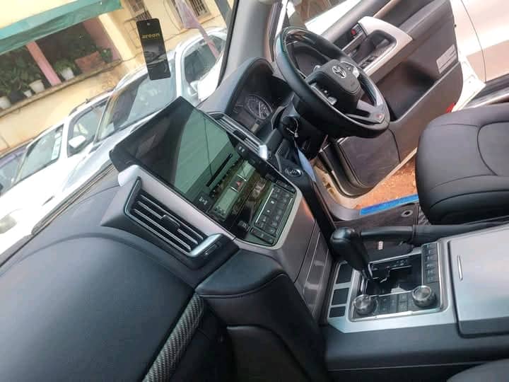 Land Cruiser Prado V8