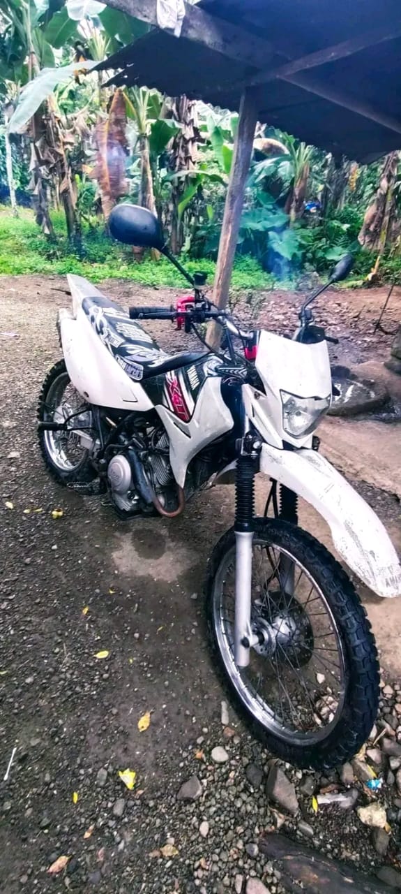 Yamaha Motorbike whatsap +255752328877