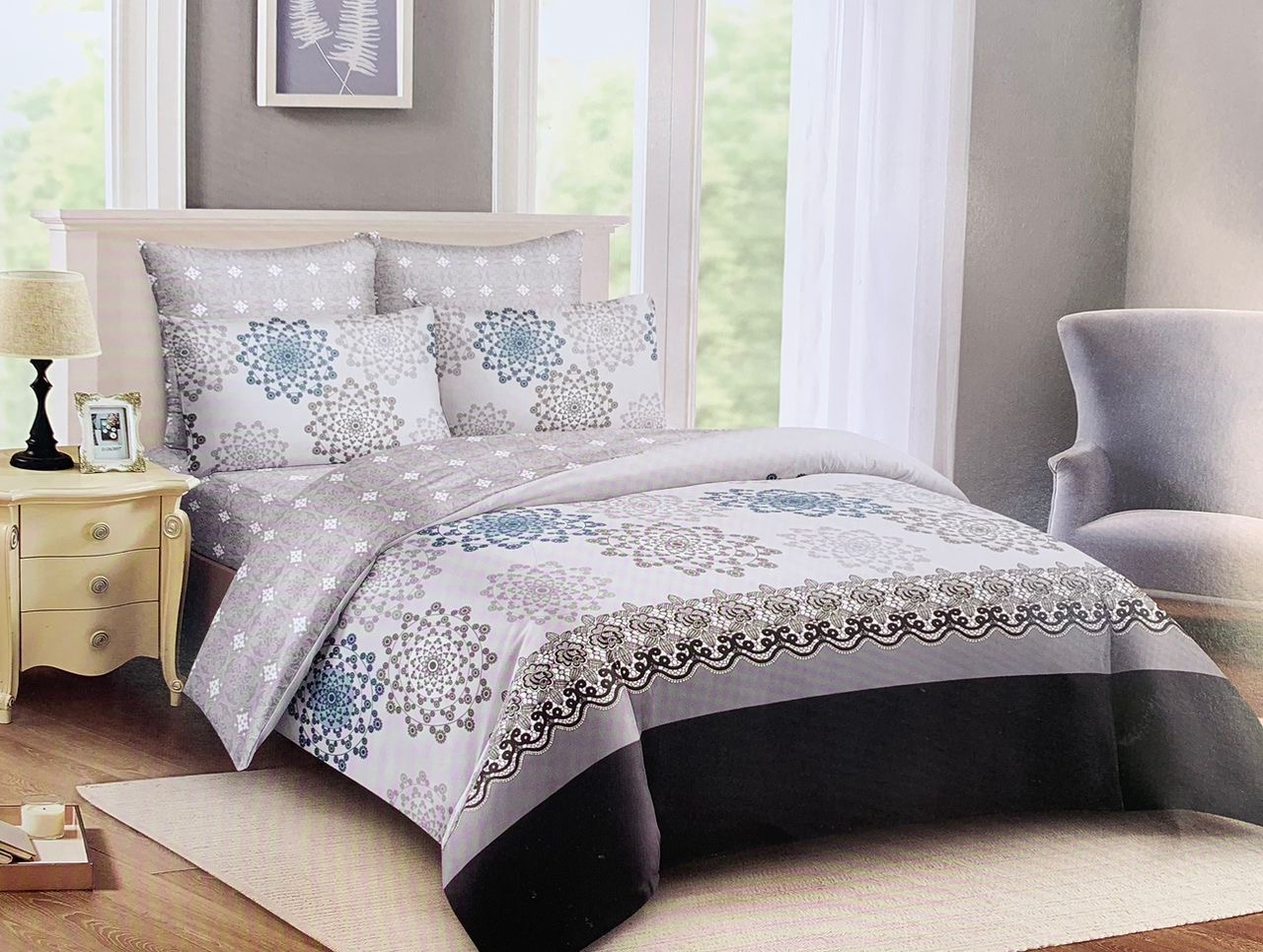 5×6 Duvet: 1 Duvet 1 bedsheet 4 Pillowcases