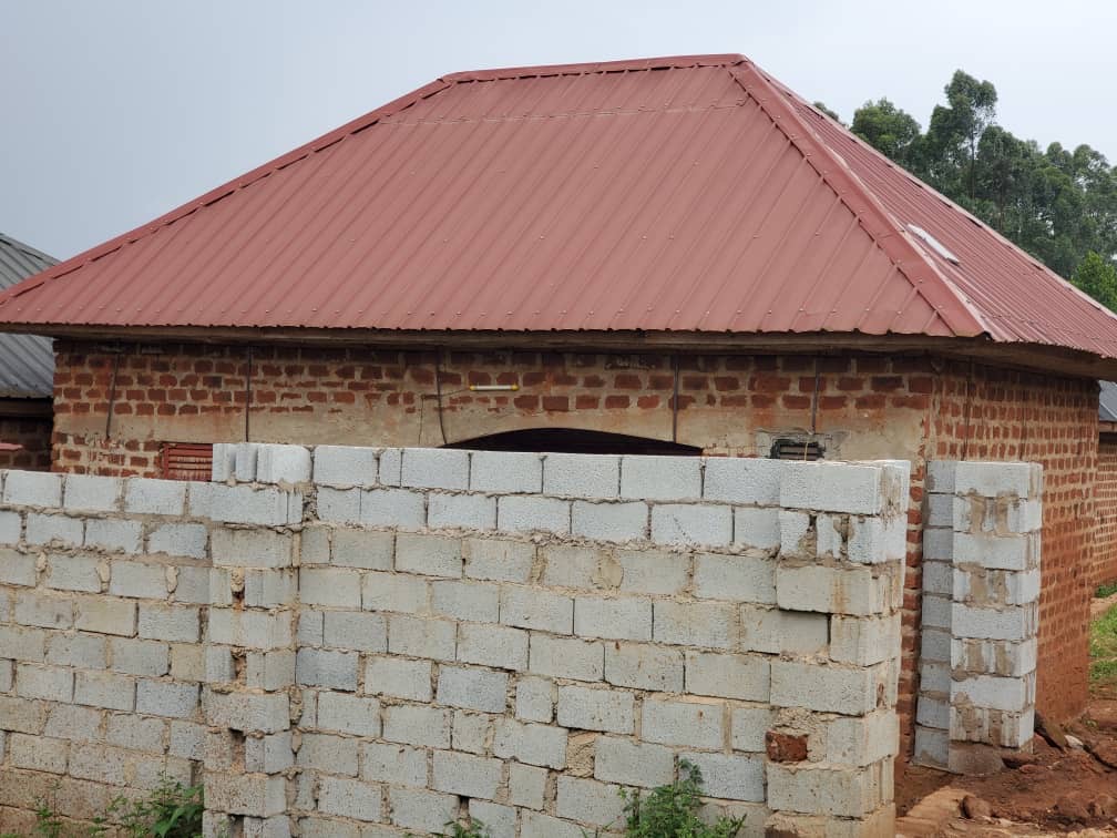 Simple House For Sale In Kawanda-Bombo Road
