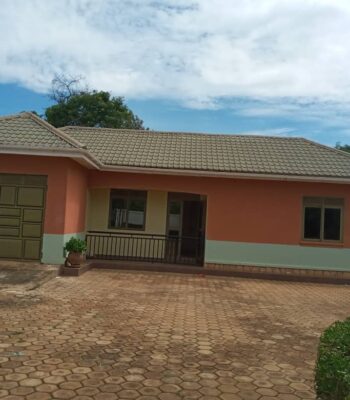 Rural Estate For Sale; Kakiri-Kamuli, Hoima Road