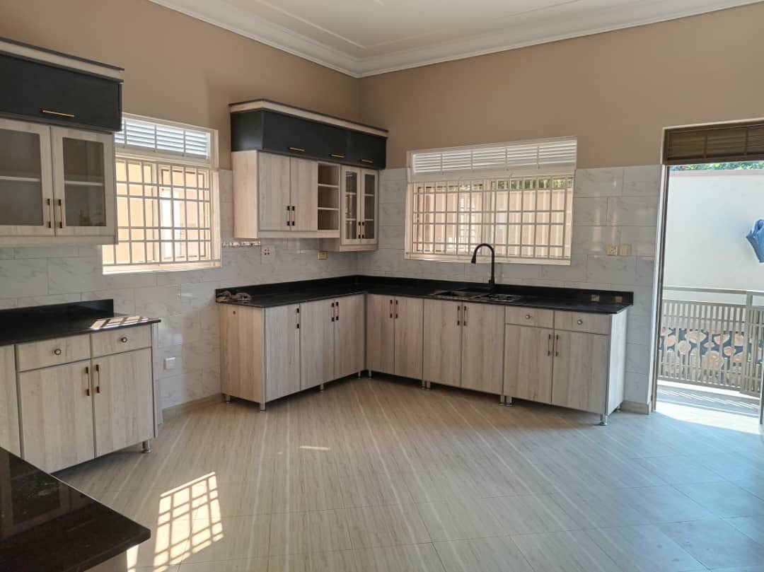 Beautiful Home For Sale In Namugongo-Nakiyanja