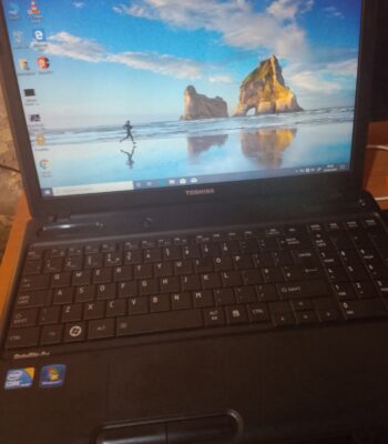 Toshiba laptop i3