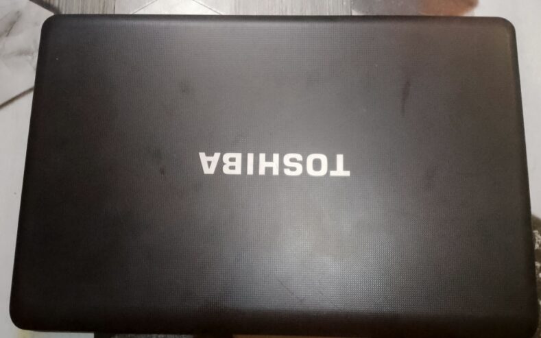 Toshiba laptop i3