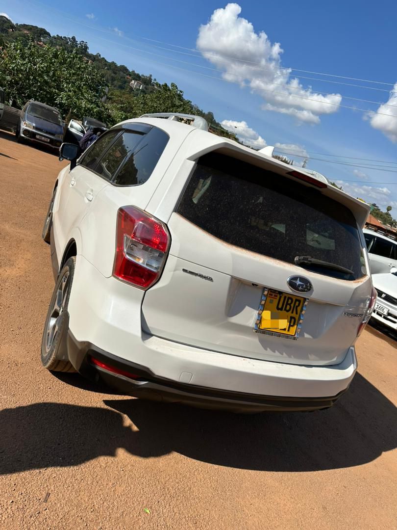 SUBARU FORESTER 2015