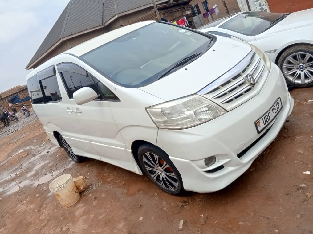 TOYOTA ALPHARD UBF