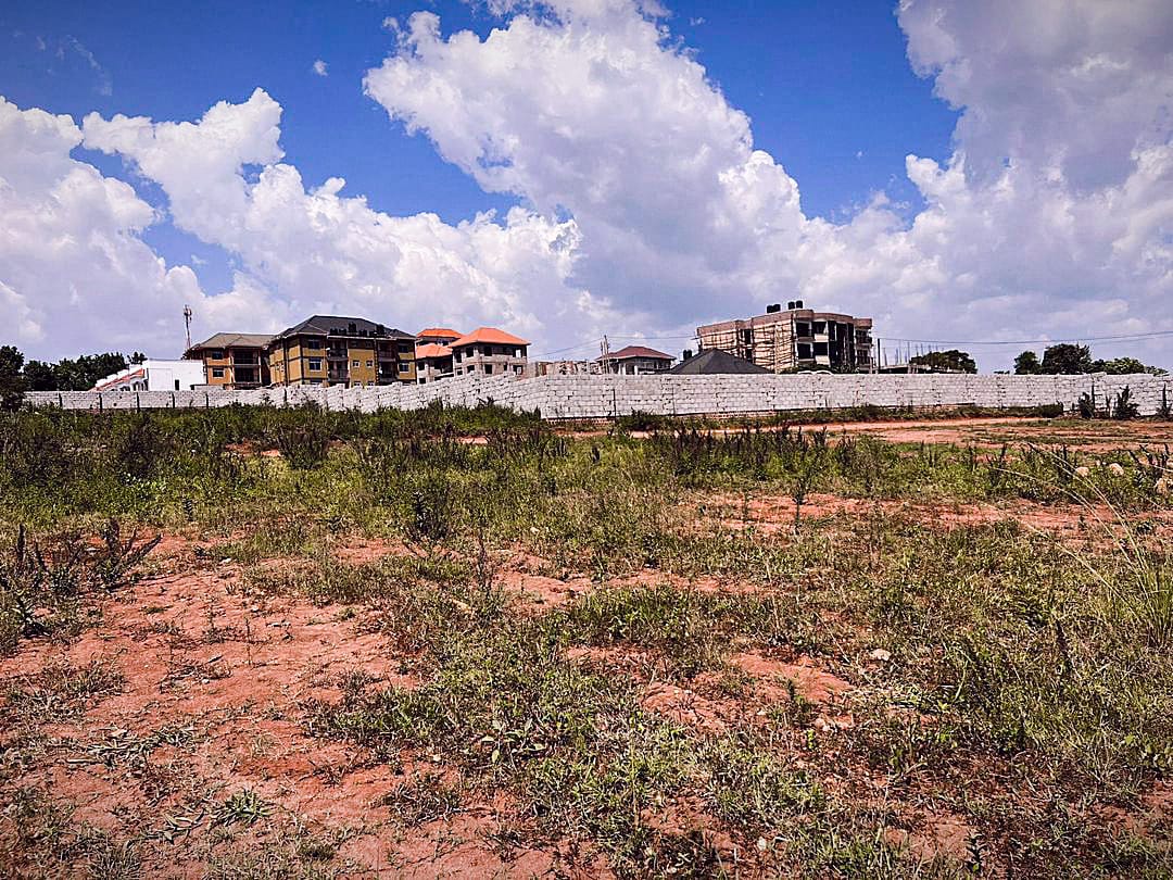 PLOT OF LAND FOR SALE