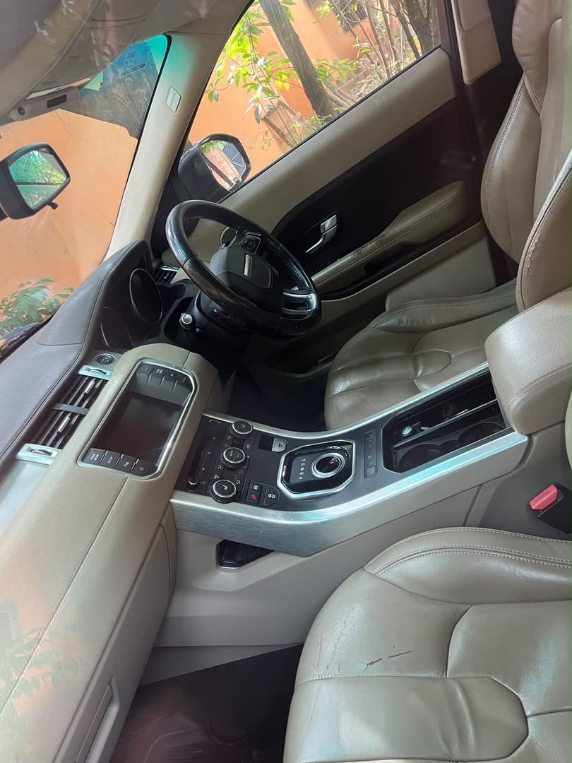 Range rover evoque