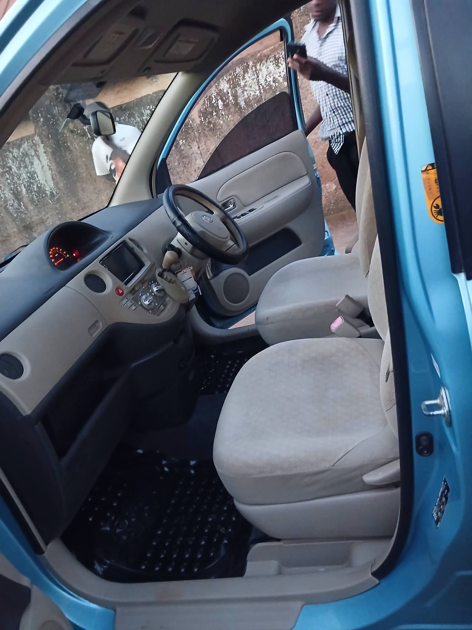 Toyota Sienta For Sale