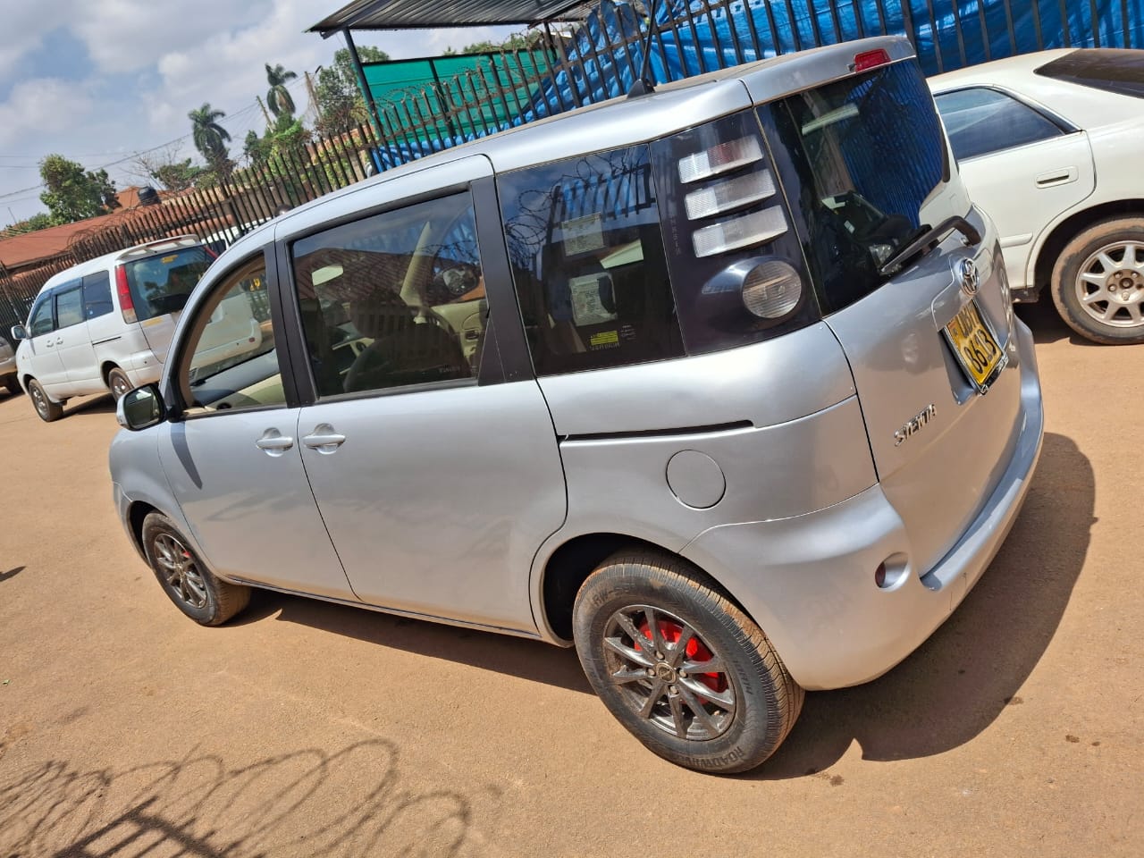 Toyota Sienta For Sale In Uganda