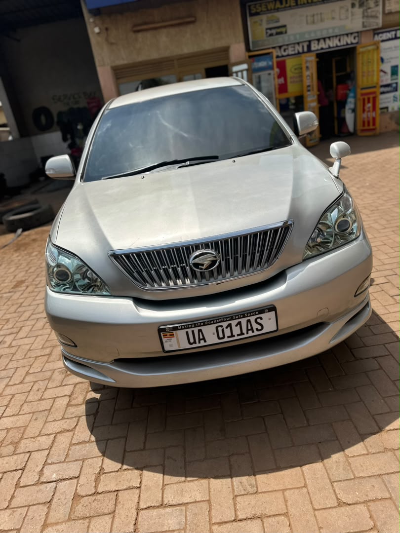 Toyota Harrier Kawundo For Sale