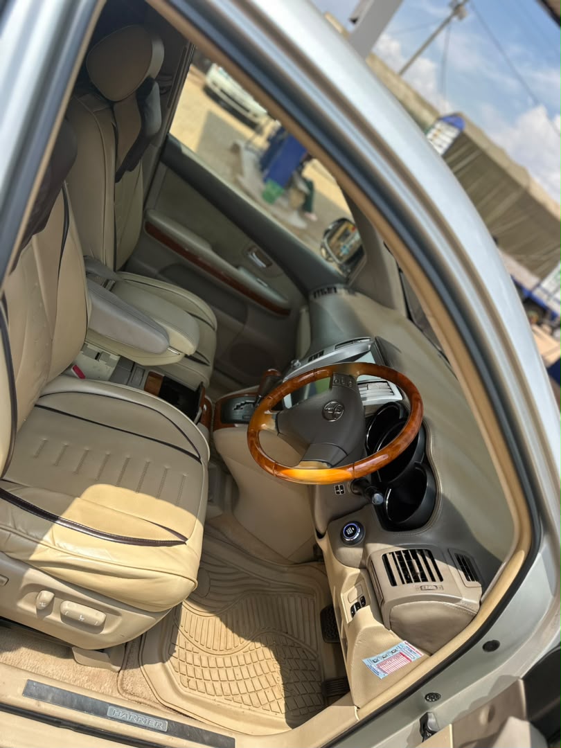 Toyota Harrier Kawundo For Sale