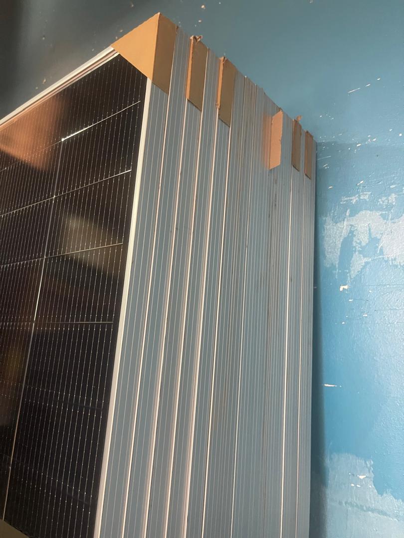 Solar panels mono crytaline 620w